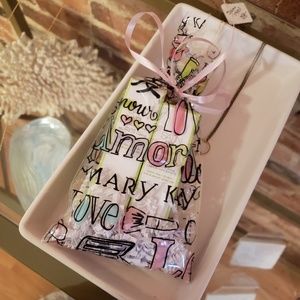 Satin Lips Scrub and Shea Butter Balm Set Wrapped